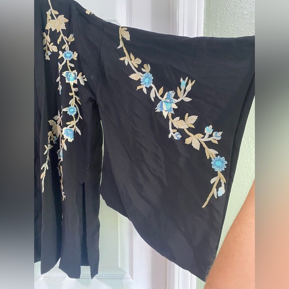 Talitha Kimono 3/4 Sleeve Silk Embroidered Floral Black Small Western Indian - Picture 7 of 15